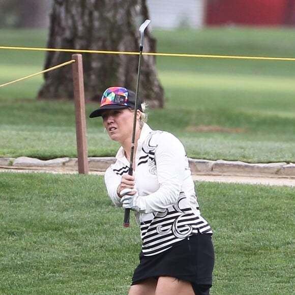 Exclusif - Jennie Garth et son nouveau mari Dave Abrams se sont offerts une partie de golf, à Toluca Lake, le 6 août 2015.