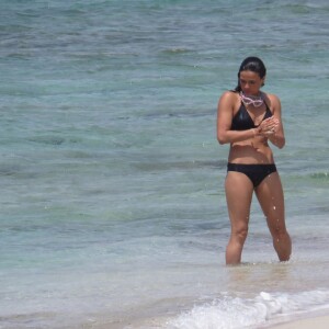 Exclusif - Michelle Rodriguez en vacances avec Mohammed Al Turki et d'autres amis à Formentera, le 9 août 2015.