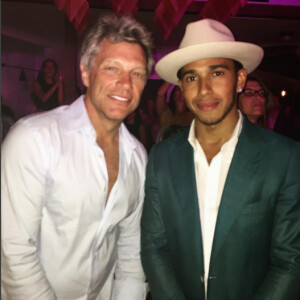 Lewis Hamilton et Jon Bon Jovi au concert Apollo dans les Hamptons / août 2015