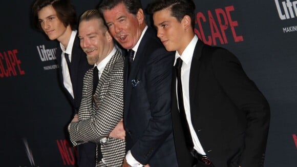 Pierce Brosnan et ses fils Sean, Dylan et Paris Brosnan - Avant-première du film "No Escape" à Los Angeles, le 17 août 2015.