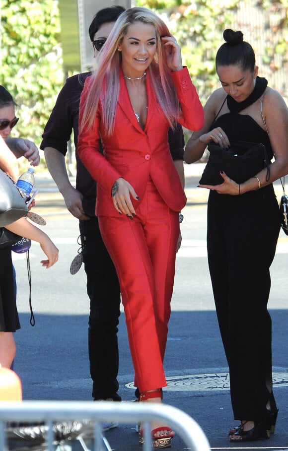 Rita Ora - Arrivées à la cérémonie des Teen Choice Awards 2015 à Los Angeles, le 16 août 2015 