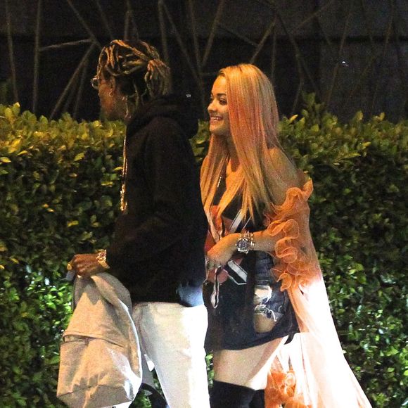 Rita Ora accompagne Wiz Khalifa en studio d'enregistrement à Los Angeles après avoir dîné au restaurant The Nice Guy. Le 17 août 2015