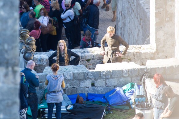 Tournage de la saison 5 de la série "Game of Thrones" à Dubrovnik en Croatie le 24 septembre 2014 avec Lena Heady (Cersei Lannister) et Dean-Charles Chapman (Tommen Baratheon)