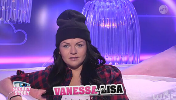 Vanessa de SS3 alias Lisa dans la quotidienne de Secret Story 9, le lundi 24 aout 2015, sur NT1