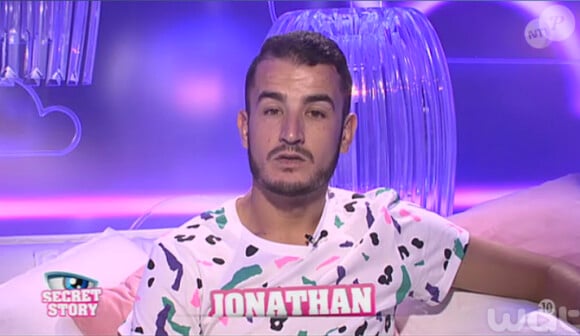 Jonathan dans la quotidienne de Secret Story 9, le lundi 24 aout 2015, sur NT1