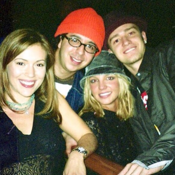 Alyssa Milano pose avec Justin Timberlake et Britney Spears. Photo postée sur Instagram. Août 2015.