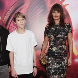 Helena Christensen et son fils Mingus Lucien Reedus - Avant-premiere du film "Hunger Games: Catching Fire" a New York, le 20 novembre 2013.