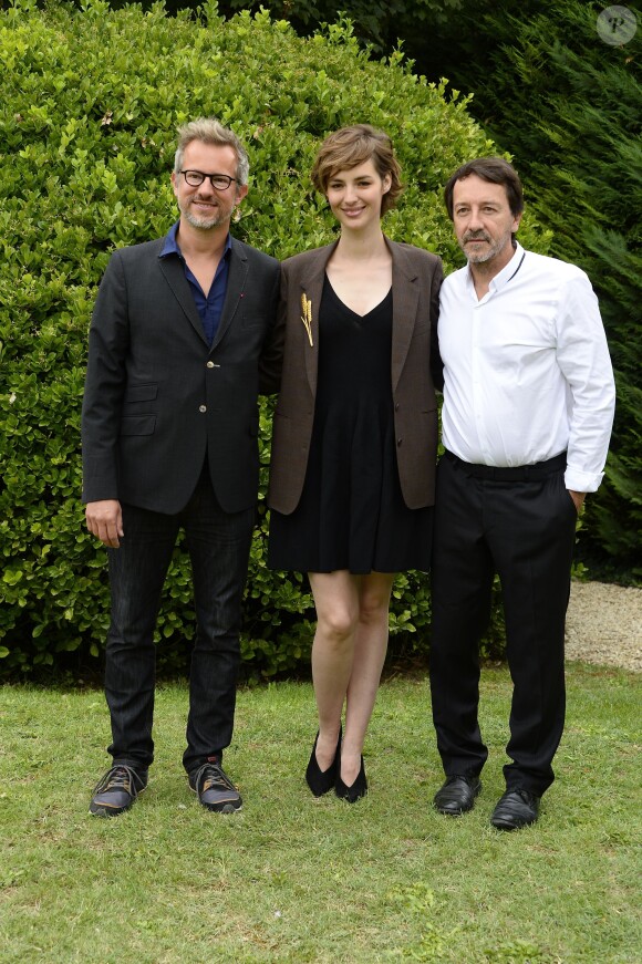 Laurent Larivière, Louise Bourgoin et Jean-Hugues Anglade - Photocall du film "Je suis un soldat" lors de la 8e édition du Festival du film francophone d'Angoulême le 27 août 2015.