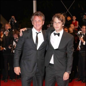 Sean Penn et son fils Hopper lors du Festival de Cannes 2011