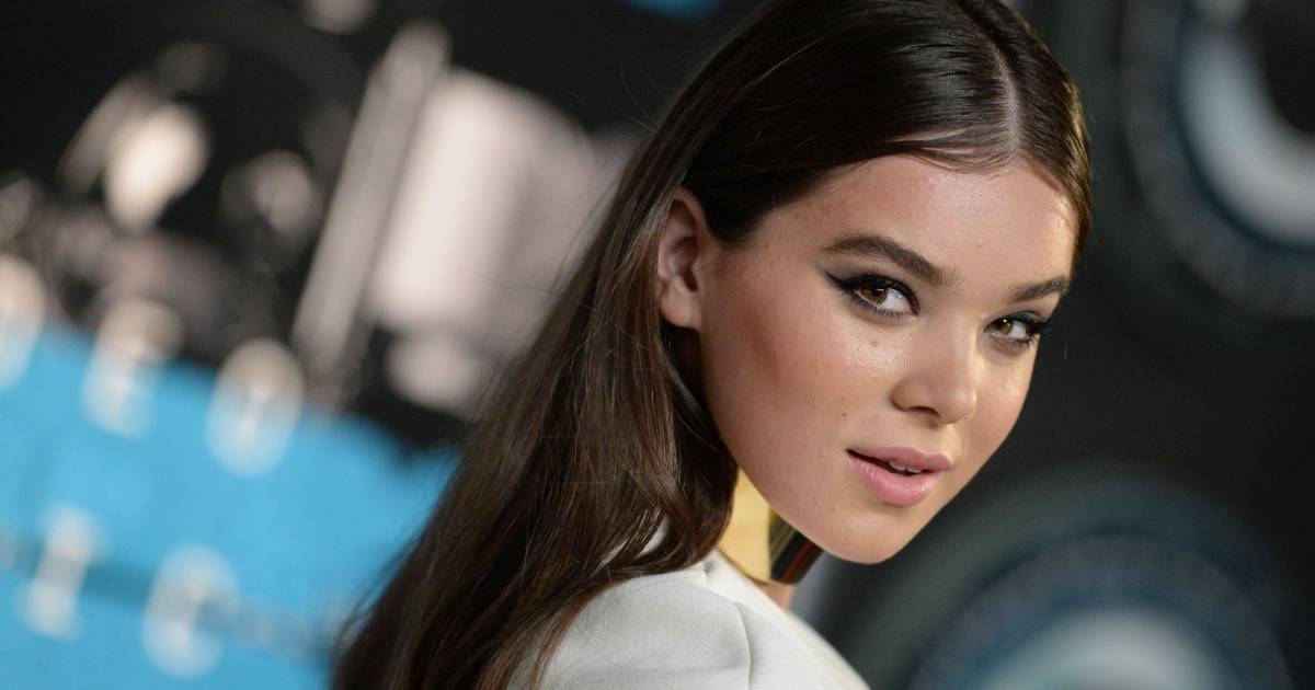 Hailee Steinfeld Films Et Programmes Tv Hailee Steinfeld assiste aux MTV Video Music Awards 2015 au Microsoft