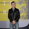 Justin Bieber, tout de Saint Laurent vêtu, assiste aux MTV Video Music Awards 2015 au Microsoft Theater. Los Angeles, le 30 août 2015.