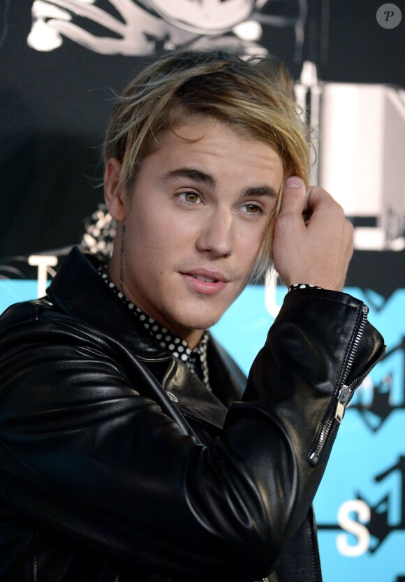 Justin Bieber assiste aux MTV Video Music Awards 2015 au Microsoft Theater. Los Angeles, le 30 août 2015.