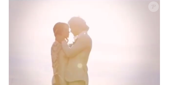 Nikki Reed et son mari Ian Somerhalder le jour de leur mariage / photo postée sur le compte Instagram de l'actrice américaine.
