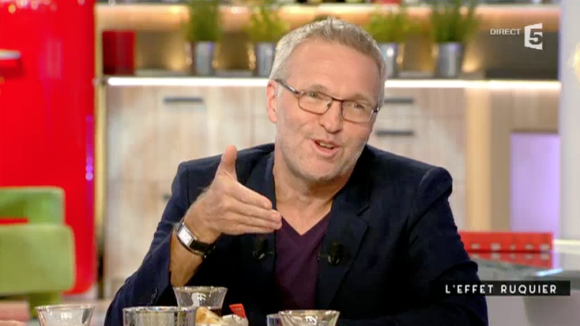 Laurent Ruquier est très heureux de la première de Yann Moix dans On n'est pas couché comme il l'a confié sur le plateau de C à vous sur France 5, le 2 septembre 2015.