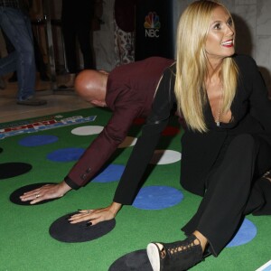 Heidi Klum, Howie Mandel (jeu Twister) - Soirée de l'émission "America's Got Talent" Saison 10 et évènement BBQ à New York, le 2 septembre 2015.