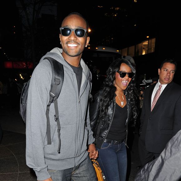 Nick Gordon et Bobbi Kristina Brown à la sortie de leur hôtel le 23 octobre 2012