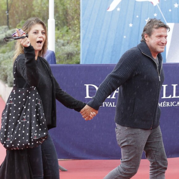 L'animateur Benjamin Castaldi officialise avec sa compagne Aurore Aleman, lors du 41e Festival du film américain de Deauville, le 5 septembre 2015.