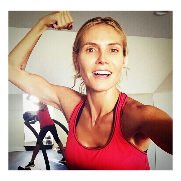 Heidi Klum en pleine séance de sport / photo postée sur Instagram.