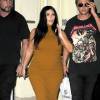 Kim Kardashian et son ami Jonathan Cheban quittent le restaurant Cipriani Downtown à New York. Le 9 septembre 2015.