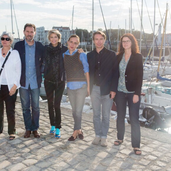 Miléna Poylo (productrice), Gilles Sacuto (producteur), Alice Taglioni (enceinte), Julie Lopes Curval (réalisatrice), Frédéric Lo (compositeur), Sophie Hiet (scénariste) - Photocall du film "L'annonce" lors du 17e Festival de Fiction TV de La Rochelle. Le 10 septembre 2015.