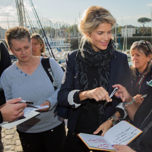 Alice Taglioni - Photocall du film "L'annonce" lors du 17e Festival de Fiction TV de La Rochelle. Le 10 septembre 2015.