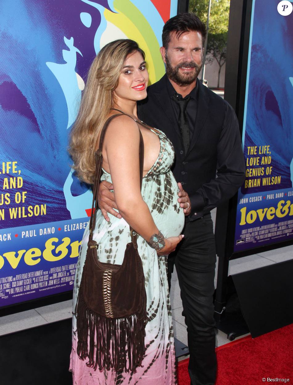  Lorenzo Lamas et sa femme Shawna Craig enceinte &amp;agrave; la premi&amp;egrave;re de &quot;Love &amp;amp; Mercy&quot; au th&amp;eacute;&amp;acirc;tre &quot; Samuel Goldwyn&quot; &amp;agrave; Beverly Hills, le 2 juin 2015 