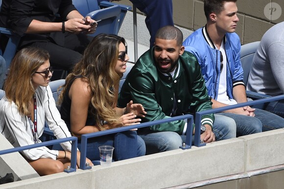 Drake lors des demi-finales de l'US Open à l'USTA Billie Jean King National Tennis Center de Flushing dans le Queens à New York, le 11 septembre 2015