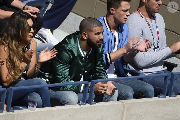 Drake lors des demi-finales de l'US Open à l'USTA Billie Jean King National Tennis Center de Flushing dans le Queens à New York, le 11 septembre 2015