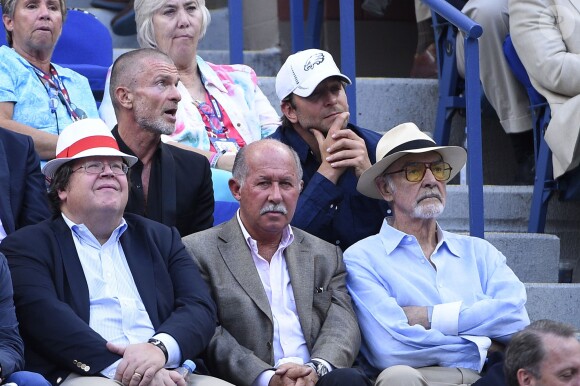 Sean Connery et Bradley Cooper lors des demi-finales de l'US Open à l'USTA Billie Jean King National Tennis Center de Flushing dans le Queens à New York, le 11 septembre 2015