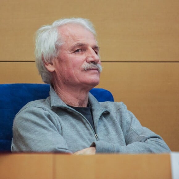 Yann Arthus-Bertrand lors du colloque "Nous et l'Animal" au palais du Luxembourg à Paris, le 7 février 2014