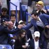 Bradley Cooper, Sean Connery, Hugh Jackman et son épouse Deborah-Lee Furness lors de la finale de l'US Open entre Roger Federer et Novak Djokovic à l'USTA Billie Jean King National Tennis Center de Flushing dans le Queens à New York, le 13 septembre 2015
