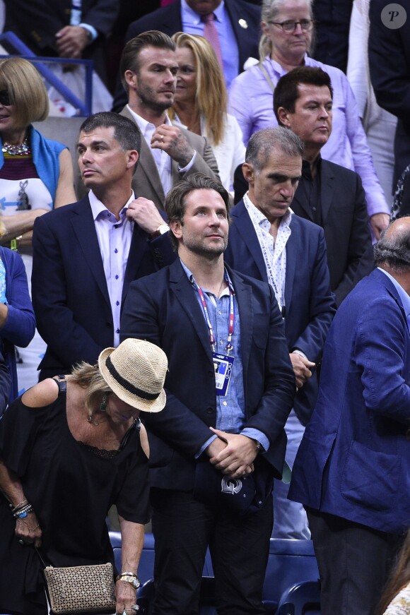 Bradley Cooper, David Beckham, Anna Wintour, Sean Connery lors de la finale de l'US Open entre Roger Federer et Novak Djokovic à l'USTA Billie Jean King National Tennis Center de Flushing dans le Queens à New York, le 13 septembre 2015