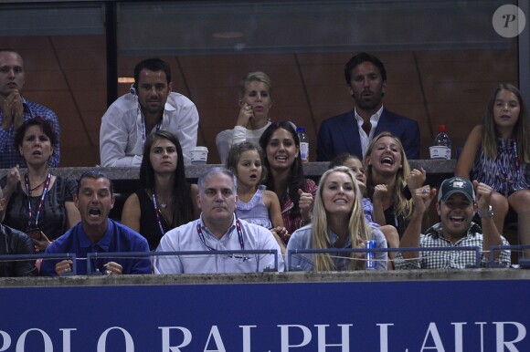 Lindsey Vonn, Gavin Rossdale et les jumelles de Roger Federer, Charlene Riva et Myla Rose lors de la finale de l'US Open à l'USTA Billie Jean King National Tennis Center de Flushing dans le Queens à New York le 13 septembre 2015