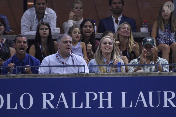 Lindsey Vonn, Gavin Rossdale et les jumelles de Roger Federer, Charlene Riva et Myla Rose lors de la finale de l'US Open à l'USTA Billie Jean King National Tennis Center de Flushing dans le Queens à New York le 13 septembre 2015