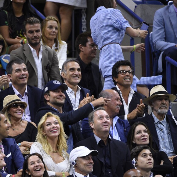 Bradley Cooper et Sean Connery lors de la finale de l'US Open à l'USTA Billie Jean King National Tennis Center de Flushing dans le Queens à New York le 13 septembre 2015