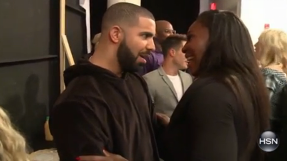 Serena Williams et Drake en couple ? Le rappeur à ses côtés pour un grand jour