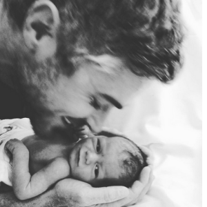 Dave Annable et sa fille Charlie Mae / photo postée sur Instagram.