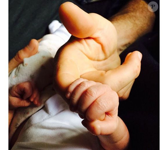 Dave Annable fête la naissance de sa fille Charlie Mae / photo postée sur Instagram.