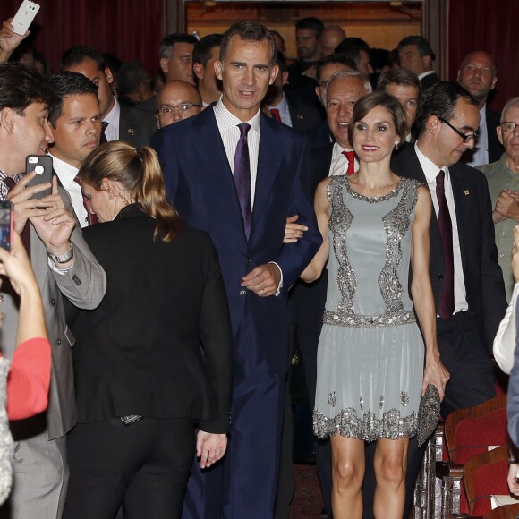 Le roi Felipe VI et la reine Letizia d'Espagne au Festival du film espagnol de Miami le 17 septembre 2015, au théâtre Olympia, dans le cadre de leur visite officielle aux Etats-Unis.