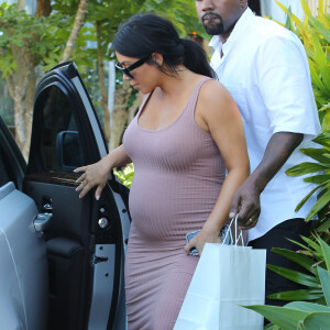 Kanye West et Kim Kardashian, enceinte, vont déjeuner au Cafe Habana à Malibu. Le 20 septembre 2015.