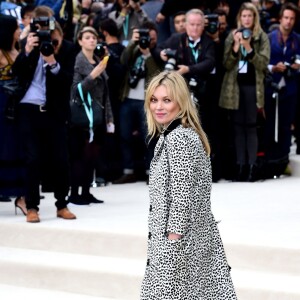 Kate Moss assiste au défilé Burberry Prorsum (collection printemps-été 2016) à Hyde Park. Londres, le 21 septembre 2015.