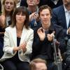 Benedict Cumberbatch et son épouse Sophie Hunter assistent au défilé Burberry Prorsum (collection printemps-été 2016) à Hyde Park. Londres, le 21 septembre 2015.