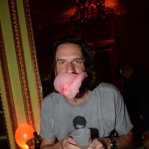 Frédéric Beigbeder - Soirée Villa Schweppes chez Maxim's à Paris, le 16 avril 2015