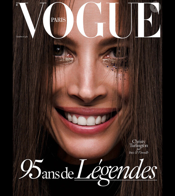 Christy Turlington photographiée par Inez et Vinoodh en couverture du magazine Vogue Paris. Numéro d'octobre 2015.