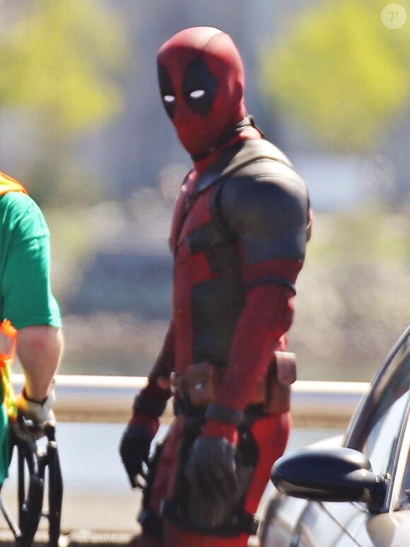 Ryan Reynolds sur le tournage du film "Deadpool" à Vancouver le 17 avril 2015