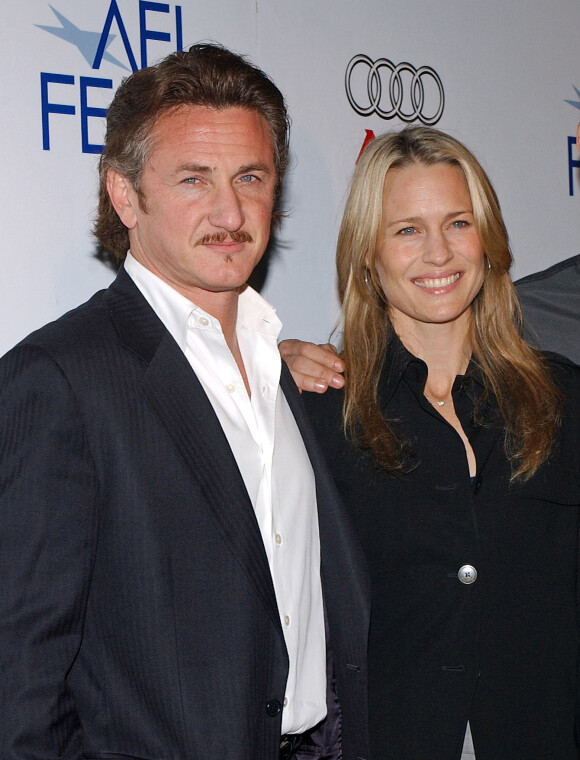 Robin Wright et Sean Penn à Los Angeles, le 7 novembre 2005.