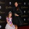 Ali Landry et sa fille Estela - Avant-première du film "Cinderella" (Cendrillon) à Hollywood, le 1er mars 2015