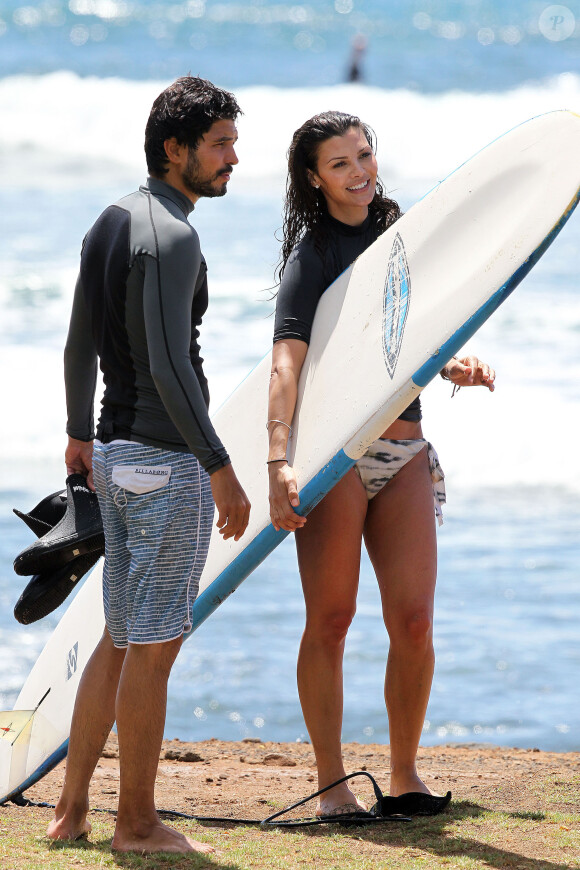 Ali Landry avec son mari, Alejandro Monteverde, en vacances a Maui, Hawaii, le 27 Septembre 2012