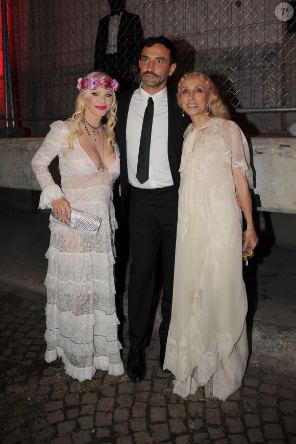 Ilona Staller, Riccardo Tisci et Franca Sozzani (rédactrice en chef de Vogue Italie) à la soirée "Givenchy" lors de la fashion week de Milan. Le 25 septembre 2015
