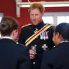 Le prince Harry a rendu une visite surprise aux 406 élèves de l'école militaire royale Duke d'York à Dover dans le Kent le 28 septembre 2015